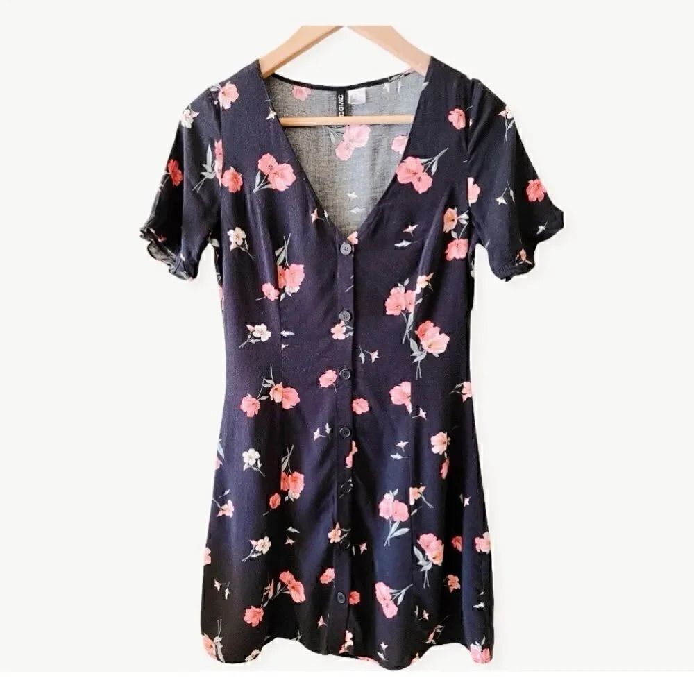 H&M Divided Black Floral Mini Button Front Short Sleeve Viscose Dress Sz 4